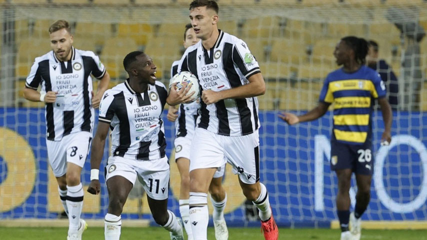 กัลโช่ ซีรีย์ อา อิตาลี : อูดิเนเซ่ VS ปาร์มา